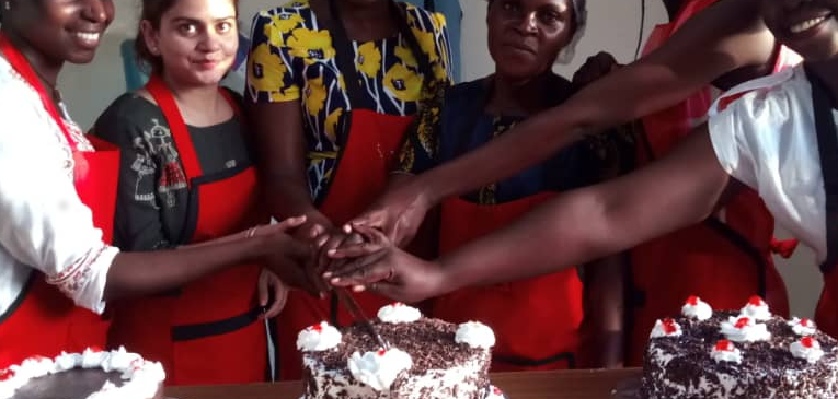Cake Baking Lessons With Detailed Descriptions in Uganda | the cooking school.